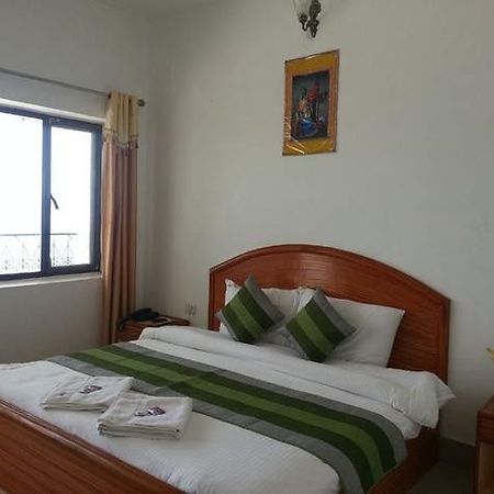 Bright Sunny Pines Hotel & Resort Lansdowne Ngoại thất bức ảnh
